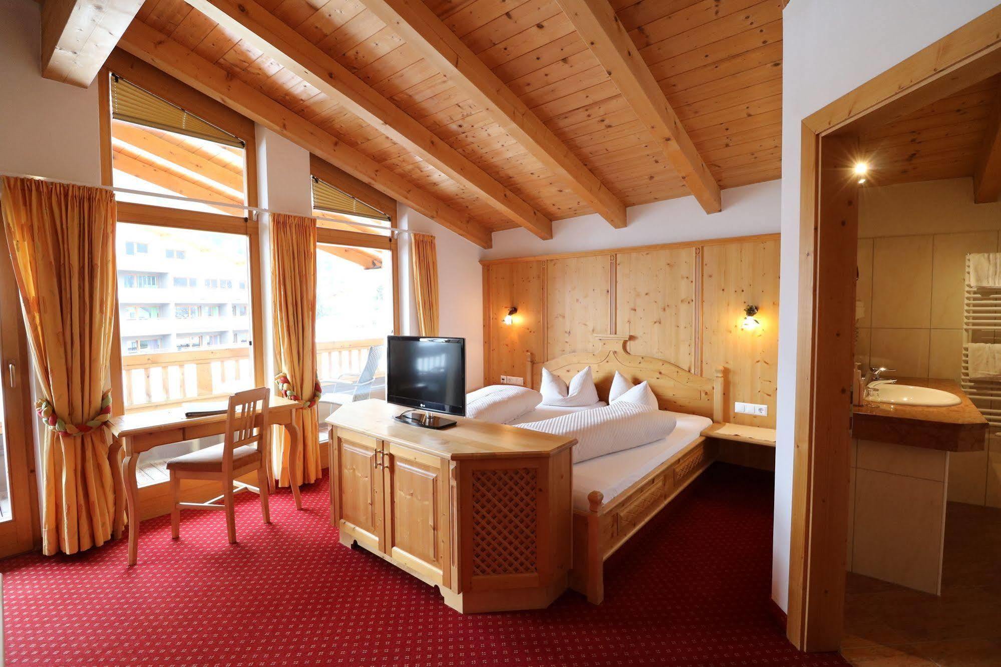 Hotel Hotel Traube 4*
